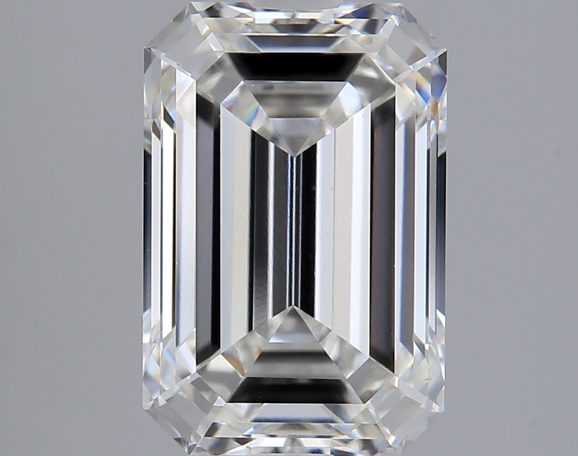 Emerald 2.63 G VVS2 Lab Grown Diamond