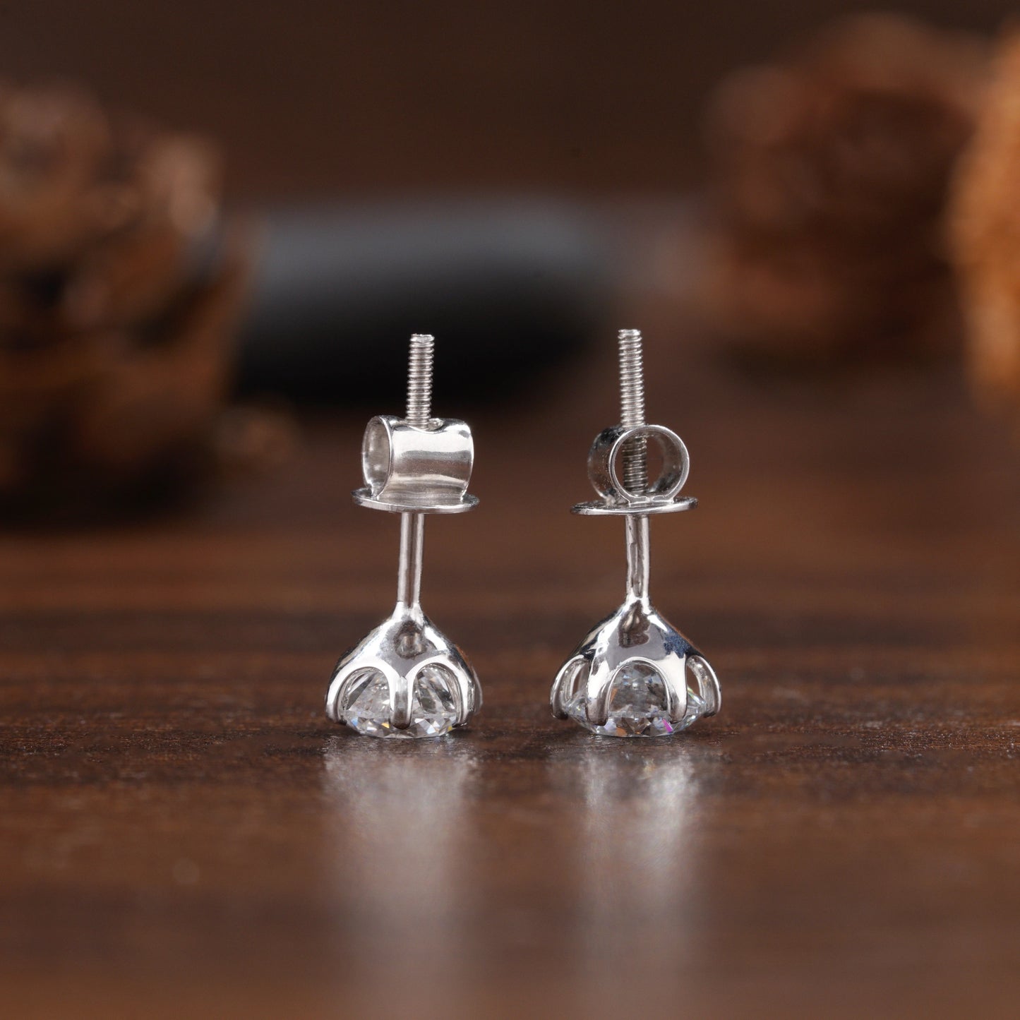 Round Shape Diamond Earring